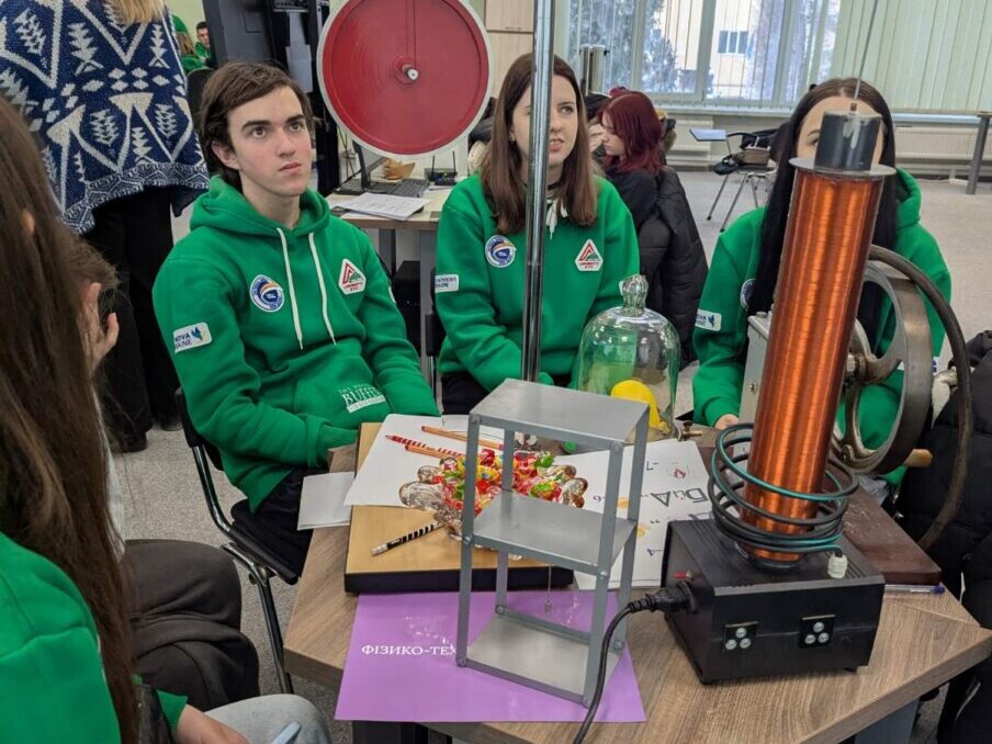 IMG-7f7c7532f8618a7c57e7aeaef2f5454d-V